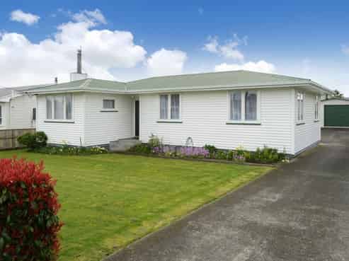 6 Montgomery Street, Waipukurau and Surrounds