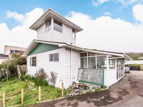 17A Virginia Grove, Brooklyn