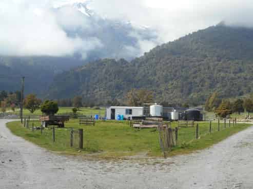 1861 Whataroa Highway, Whataroa