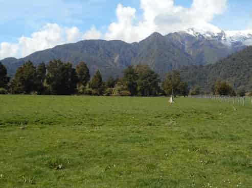 1861 Whataroa Highway, Whataroa