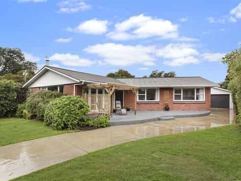 21 Kent Lodge Avenue, Avonhead