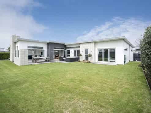 101 Aston Drive, Waimairi Beach