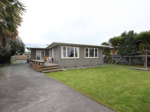 4 Corbett Place, Onekawa