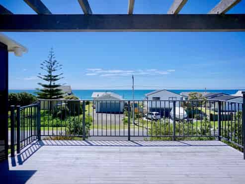 396 Pukehina Parade, Pukehina