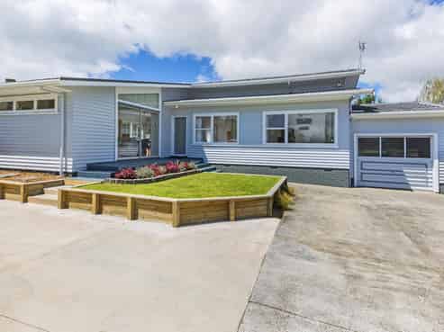 355 Pakuranga Road, Pakuranga Heights