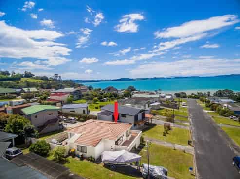 57B Mera Road, Algies Bay