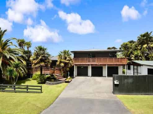 18 Awhiorangi Promenade, Swanson