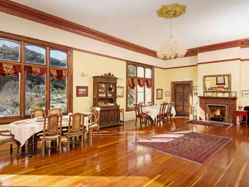 Warwick House Boutique Hotel - Luxurious Lifestyle Opportunity