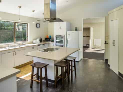 3 Oak Avenue, Paremata