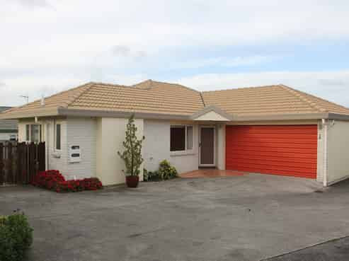 1/144 Whitford Road, Somerville