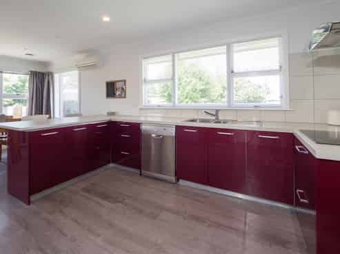 4 Reddecliffe Crescent, Hampstead