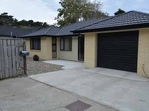 6 Guthrie Lane, Avenal