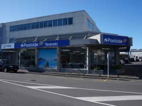 74 Gill Street Retail