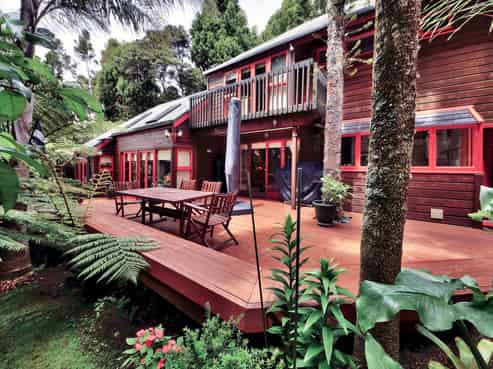 16 Kauri Loop Road, Oratia