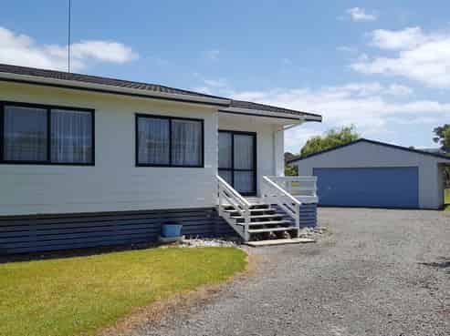 27 Kowhai Avenue, Kaiaua