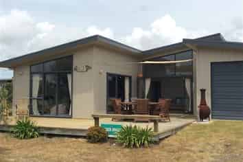 138 The Fairway, Matarangi