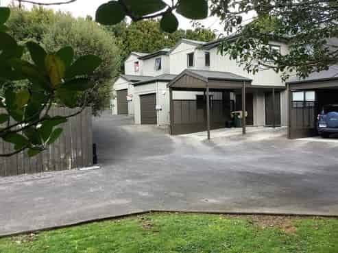 135D Triangle Road, Massey