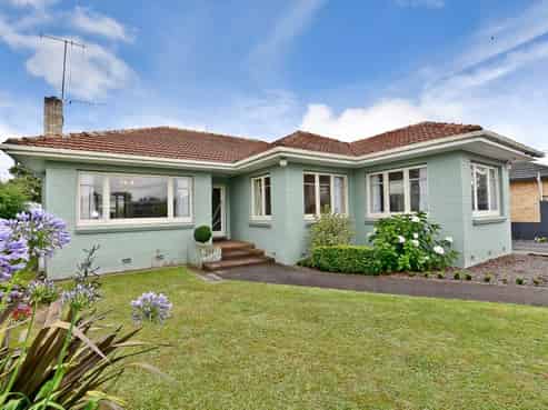 71 East Street, Enderley