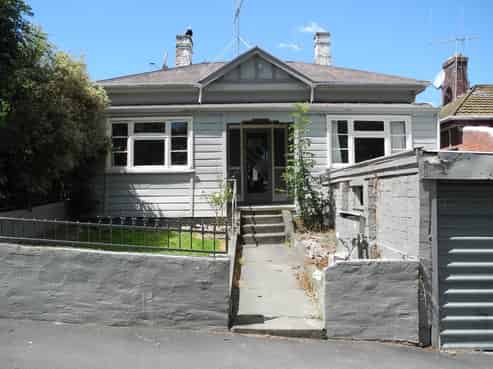 14 Memorial Avenue, Parkside