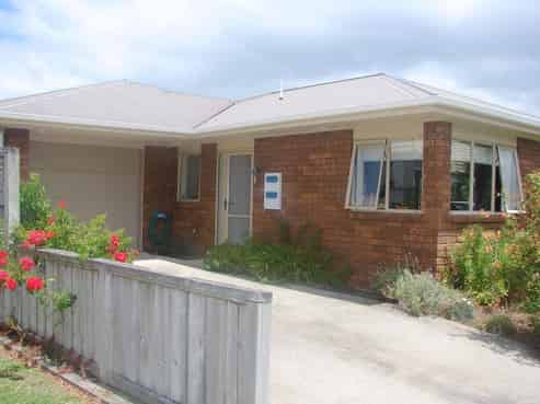 8 Garden Grove, Tairua