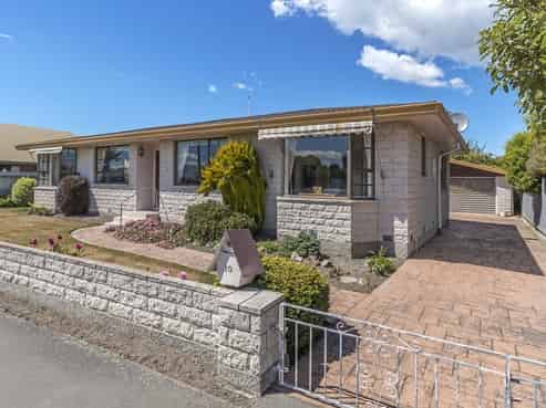 10 Veitches Road, Casebrook