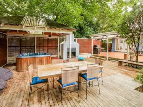 24 Kingdale Road, Henderson