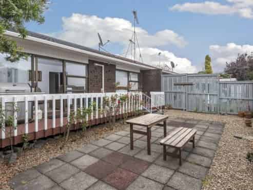 2/74 Wellington Street, Howick