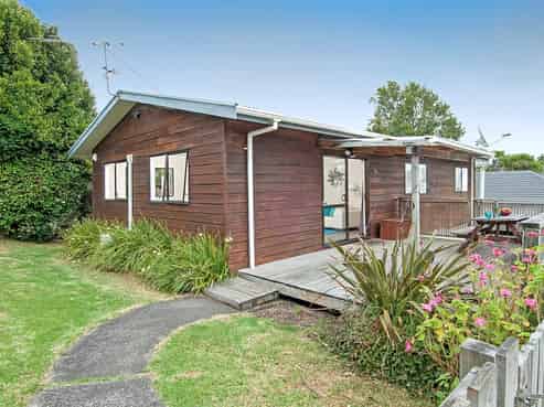 80A Kervil Avenue, Te Atatu Peninsula