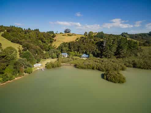139 Ranui Road, Russell Surrounds