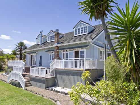 176 Valley Road, Waitoki