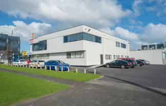 CONVENIENTLY LOCATED OFFICES OR RETAIL