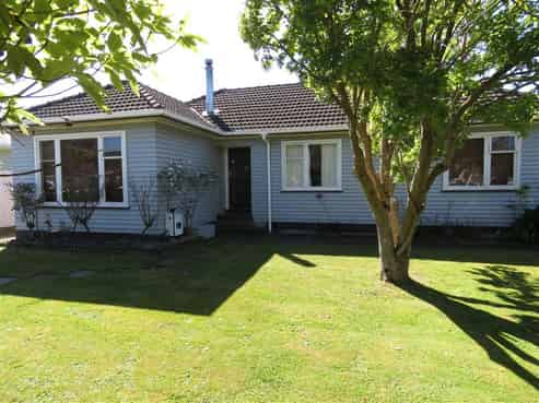 32 Donnelley Drive, Wainuiomata