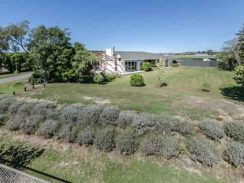 211 Waikuku Beach Road, Waikuku