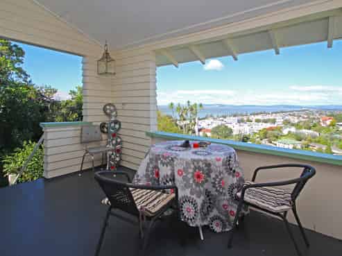 14 Corry Avenue, Napier Hill