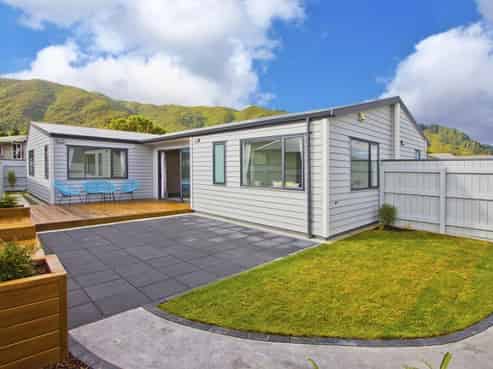 31 Fraser Colman Grove, Wainuiomata