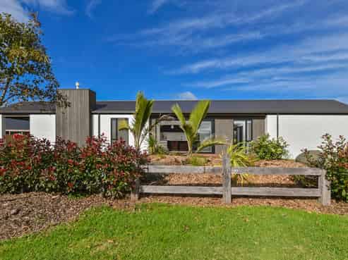 6 Sandpiper Avenue, Point Wells