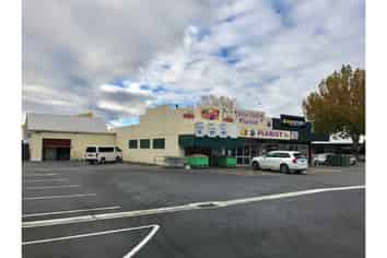 LEASEHOLD INVESTMENT - CORNER IS KING