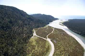 1 Paringa River Area, Bruce Bay