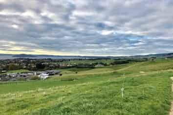 SIZE, LOCATION, VIEWS...THIS ONE REALLY DOES HAVE IT ALL