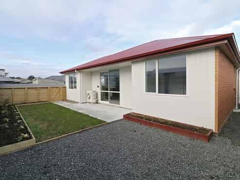 22 Lowe Street, Avenal