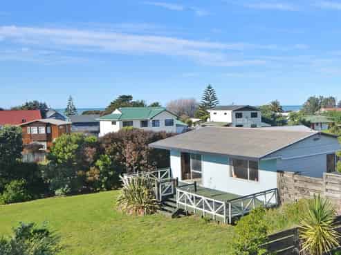 7 Palm Parade, Riversdale Beach