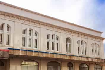 Convenient CBD location