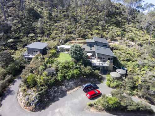 63 Orchard Road, Hahei