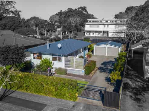 6 Waterlea Avenue, Mangere Bridge