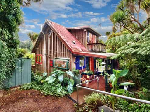 33 Tainui Road, Titirangi