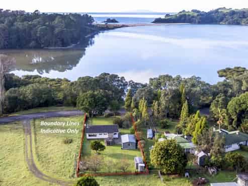 405 Opoutere Road, Opoutere