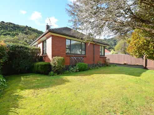 13 Wilkie Crescent, Naenae