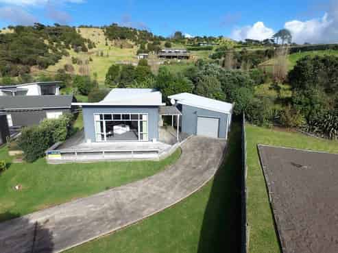124 Opera Place, Whangapoua