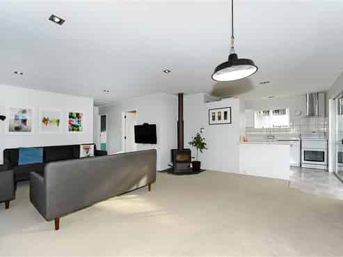 49 Queens Avenue, Waikuku Beach