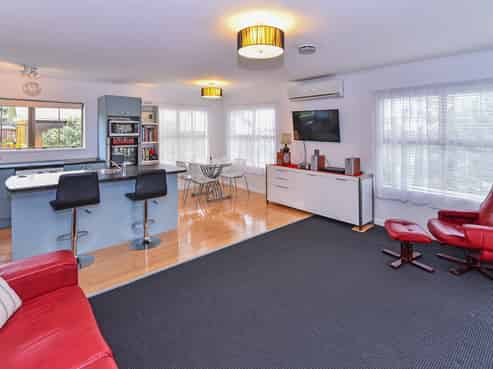 17 Palmetto Place, Goodwood Heights